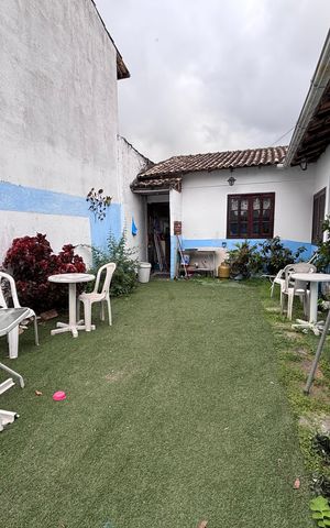 Casa de condomínio à venda com 290m², 3 quartos e 1 vaga Casa de condomínio à venda com 290m², 3 quartos e 1 vagaQuintal