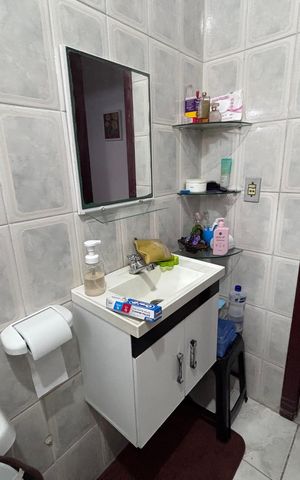 Casa de condomínio à venda com 290m², 3 quartos e 1 vaga Casa de condomínio à venda com 290m², 3 quartos e 1 vagaBanheiro