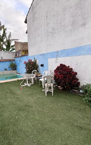 Casa de condomínio à venda com 290m², 3 quartos e 1 vaga Casa de condomínio à venda com 290m², 3 quartos e 1 vagaQuintal