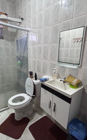 Casa de condomínio à venda com 290m², 3 quartos e 1 vaga Casa de condomínio à venda com 290m², 3 quartos e 1 vagaBanheiro
