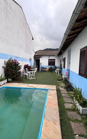 Casa de condomínio à venda com 290m², 3 quartos e 1 vaga Casa de condomínio à venda com 290m², 3 quartos e 1 vagaÁrea externa