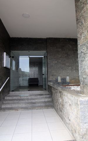 Apartamento para alugar com 65m², 2 quartos e 1 vagaFachada e portaria