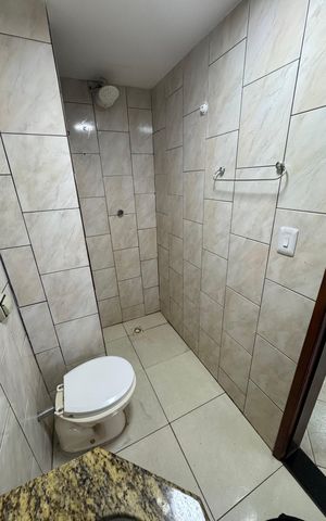 Apartamento à venda com 98m², 2 quartos e 1 vaga Apartamento à venda com 98m², 2 quartos e 1 vagaBanheiro da Suíte