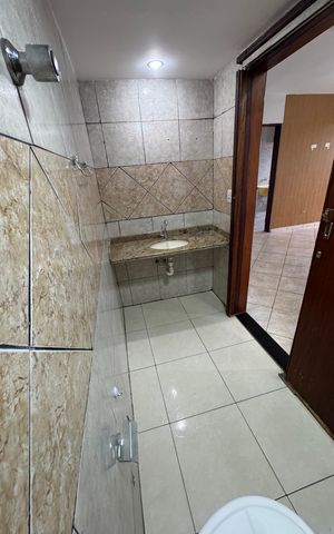 Apartamento à venda com 98m², 2 quartos e 1 vaga Apartamento à venda com 98m², 2 quartos e 1 vagaBanheiro