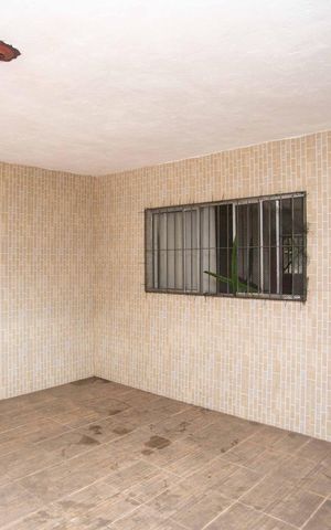 Casa à venda com 30m², 2 quartos e 2 vagasGaragem