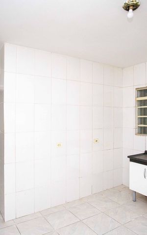 Casa à venda com 30m², 2 quartos e 2 vagasCozinha