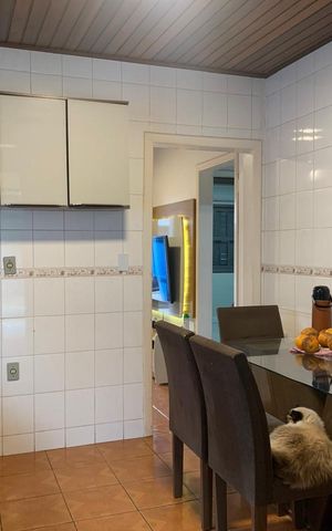 Casa para alugar com 150m², 2 quartos e 2 vagasCozinha