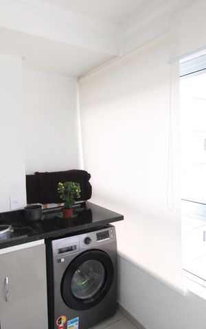 Apartamento à venda com 45m², 2 quartos e 1 vagaSala / Cozinha - Varanda