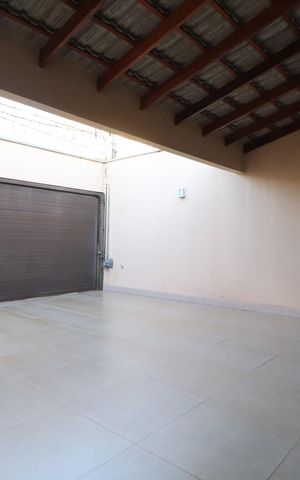 Casa para alugar com 250m², 4 quartos e 2 vagasGaragem