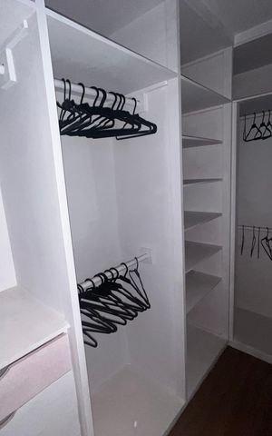 Apartamento para alugar com 60m², 2 quartos e 2 vagas Apartamento para alugar com 60m², 2 quartos e 2 vagasCloset da suíte 1
