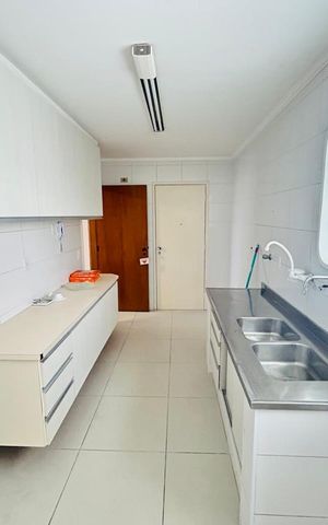 Apartamento para alugar com 120m², 4 quartos e 1 vaga Apartamento para alugar com 120m², 4 quartos e 1 vagaCozinha