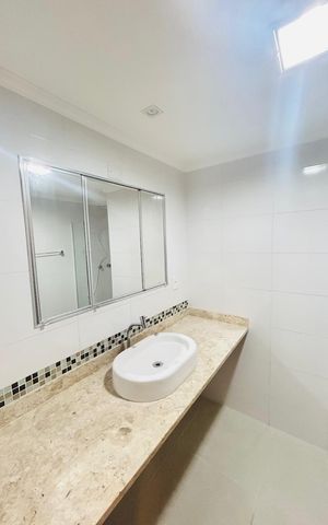 Apartamento para alugar com 120m², 4 quartos e 1 vaga Apartamento para alugar com 120m², 4 quartos e 1 vagaBanheiro