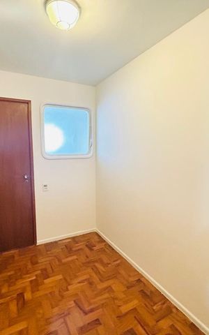 Apartamento para alugar com 120m², 4 quartos e 1 vaga Apartamento para alugar com 120m², 4 quartos e 1 vagaQuarto