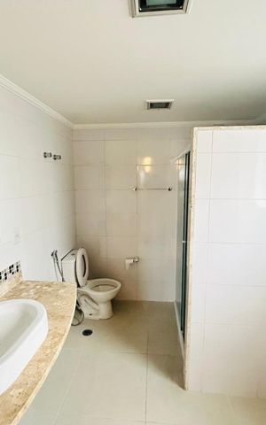 Apartamento para alugar com 120m², 4 quartos e 1 vaga Apartamento para alugar com 120m², 4 quartos e 1 vagaBanheiro