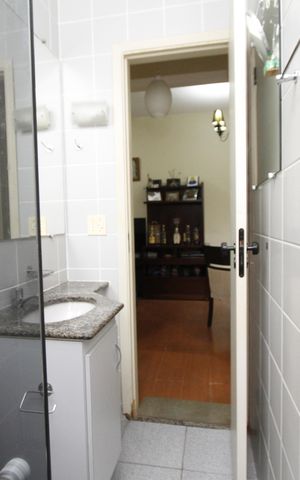 Apartamento à venda com 55m², 2 quartos e 2 vagasBanheiro Social