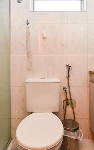 Apartamento à venda com 187m², 3 quartos e 3 vagas Apartamento à venda com 187m², 3 quartos e 3 vagasBanheiro Suíte