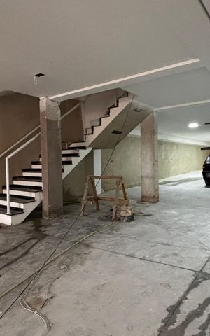 Apartamento à venda com 140m², 2 quartos e 2 vagasElevador - Garagem