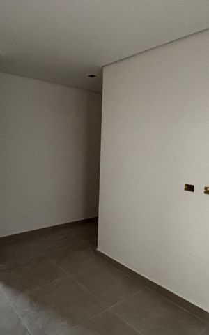 Apartamento à venda com 140m², 2 quartos e 2 vagasSuíte 