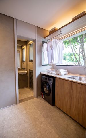 Apartamento à venda com 121m², 3 quartos e 2 vagas Apartamento à venda com 121m², 3 quartos e 2 vagasÁrea de serviço