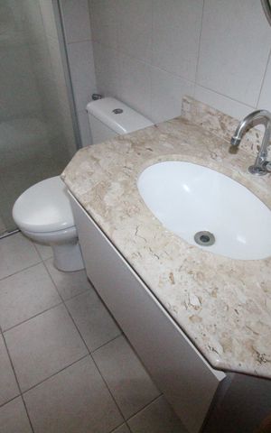 Apartamento para alugar com 80m², 2 quartos e 2 vagasBanheiro