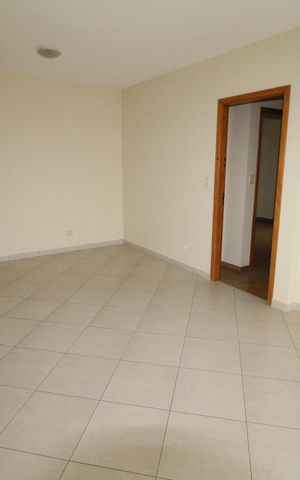 Apartamento para alugar com 80m², 2 quartos e 2 vagasSala