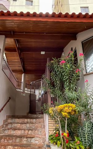 Apartamento para alugar com 67m², 2 quartos e 1 vagaFachada + plaquinha