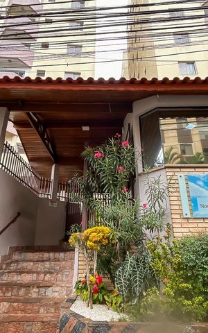 Apartamento para alugar com 67m², 2 quartos e 1 vagaFachada + plaquinha