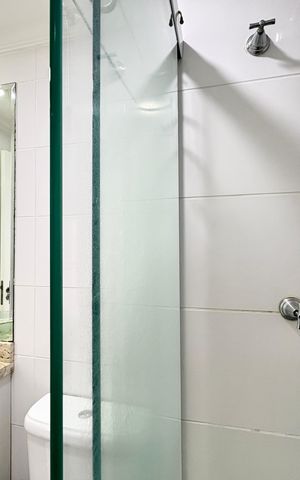 Apartamento à venda com 45m², 2 quartos e 1 vaga Apartamento à venda com 45m², 2 quartos e 1 vagaBanheiro