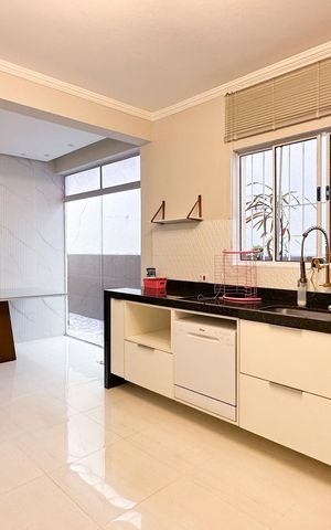 Casa à venda com 120m², 3 quartos e 1 vaga Casa à venda com 120m², 3 quartos e 1 vagaCozinha