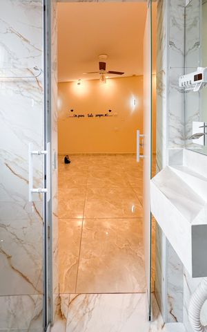 Casa à venda com 120m², 3 quartos e 1 vaga Casa à venda com 120m², 3 quartos e 1 vagaBanheiro da Suíte 2