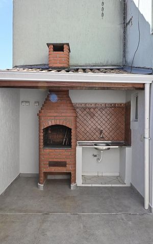 Casa à venda com 230m², 3 quartos e 4 vagasChurrasqueira