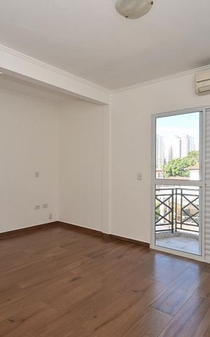 Casa à venda com 230m², 3 quartos e 4 vagasSuíte 1