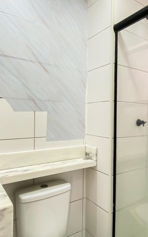 Apartamento à venda com 74m², 2 quartos e 1 vaga Apartamento à venda com 74m², 2 quartos e 1 vagaBanheiro