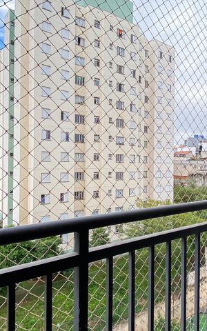 Apartamento à venda com 74m², 2 quartos e 1 vaga Apartamento à venda com 74m², 2 quartos e 1 vagaVaranda