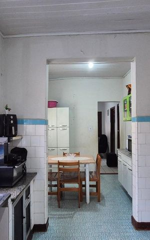 Casa à venda com 295m², 3 quartos e 3 vagas Casa à venda com 295m², 3 quartos e 3 vagasCozinha