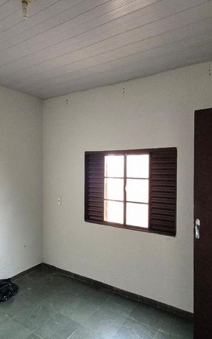 Casa à venda com 295m², 3 quartos e 3 vagas Casa à venda com 295m², 3 quartos e 3 vagasQuarto da Edícula