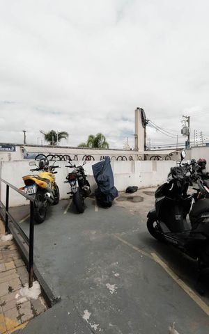 Apartamento à venda com 33m², 1 quarto e 1 vagaÁrea comum