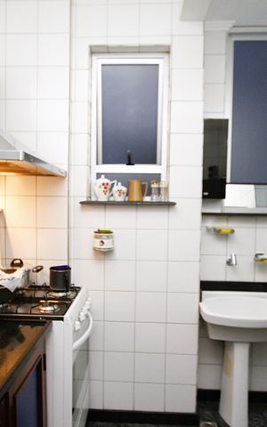 Apartamento à venda com 70m², 2 quartos e sem vagaCozinha e Área de Serviço