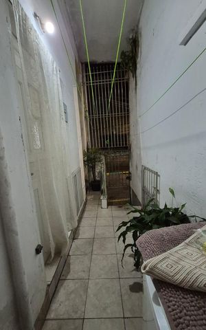Casa à venda com 240m², 3 quartos e sem vaga Casa à venda com 240m², 3 quartos e sem vagaÁrea externa