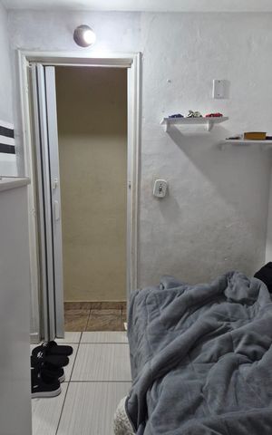 Casa à venda com 240m², 3 quartos e sem vaga Casa à venda com 240m², 3 quartos e sem vagaQuarto