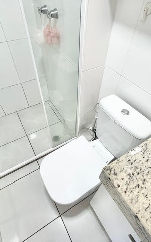 Apartamento à venda com 53m², 2 quartos e 2 vagas Apartamento à venda com 53m², 2 quartos e 2 vagasBanheiro