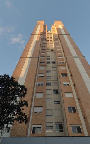 Apartamento à venda com 127m², 3 quartos e 2 vagasFachada