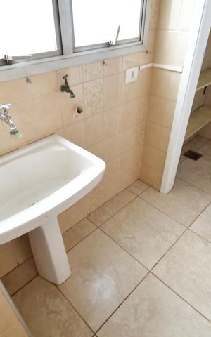 Apartamento à venda com 79m², 2 quartos e 1 vagaÁrea de Serviço