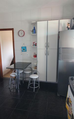 Casa à venda com 354m², 3 quartos e 1 vagaCozinha
