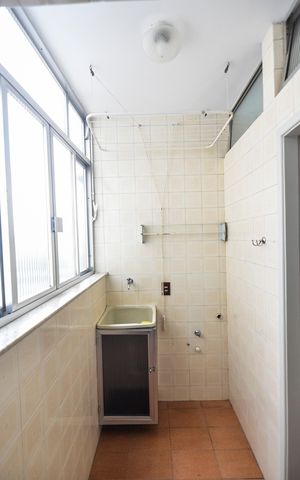 Apartamento à venda com 60m², 2 quartos e 1 vagaÁrea de Serviço