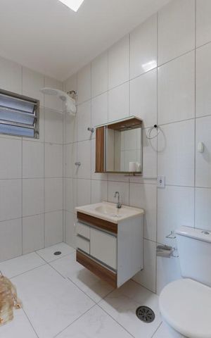 Casa para alugar com 190m², 3 quartos e sem vaga Casa para alugar com 190m², 3 quartos e sem vagaBanheiro da suíte