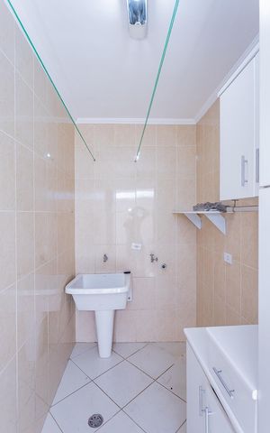 Casa à venda com 140m², 3 quartos e 5 vagas Casa à venda com 140m², 3 quartos e 5 vagasÁrea de Serviço