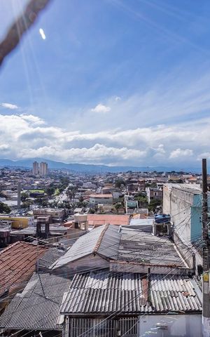Casa à venda com 140m², 3 quartos e 5 vagas Casa à venda com 140m², 3 quartos e 5 vagasVista varanda suite