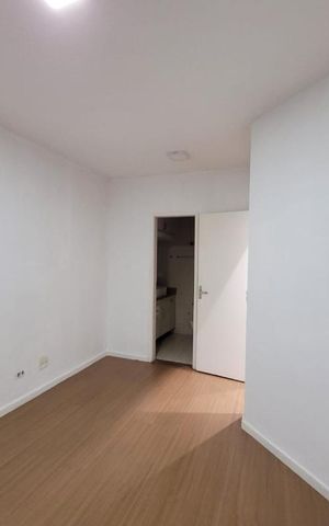 Apartamento para alugar com 147m², 3 quartos e 2 vagas Apartamento para alugar com 147m², 3 quartos e 2 vagasQuarto