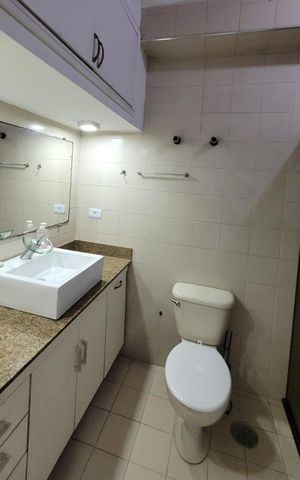Apartamento para alugar com 147m², 3 quartos e 2 vagas Apartamento para alugar com 147m², 3 quartos e 2 vagasBanheiro
